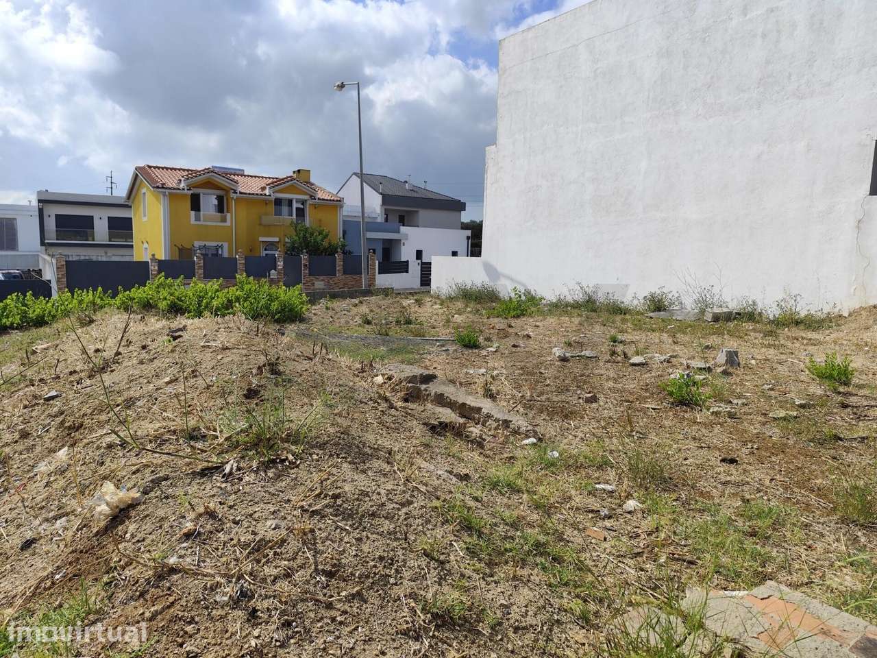 Terreno - Moradia Unifamiliar T3+1 (Suítes) - Grande imagem: 3/18