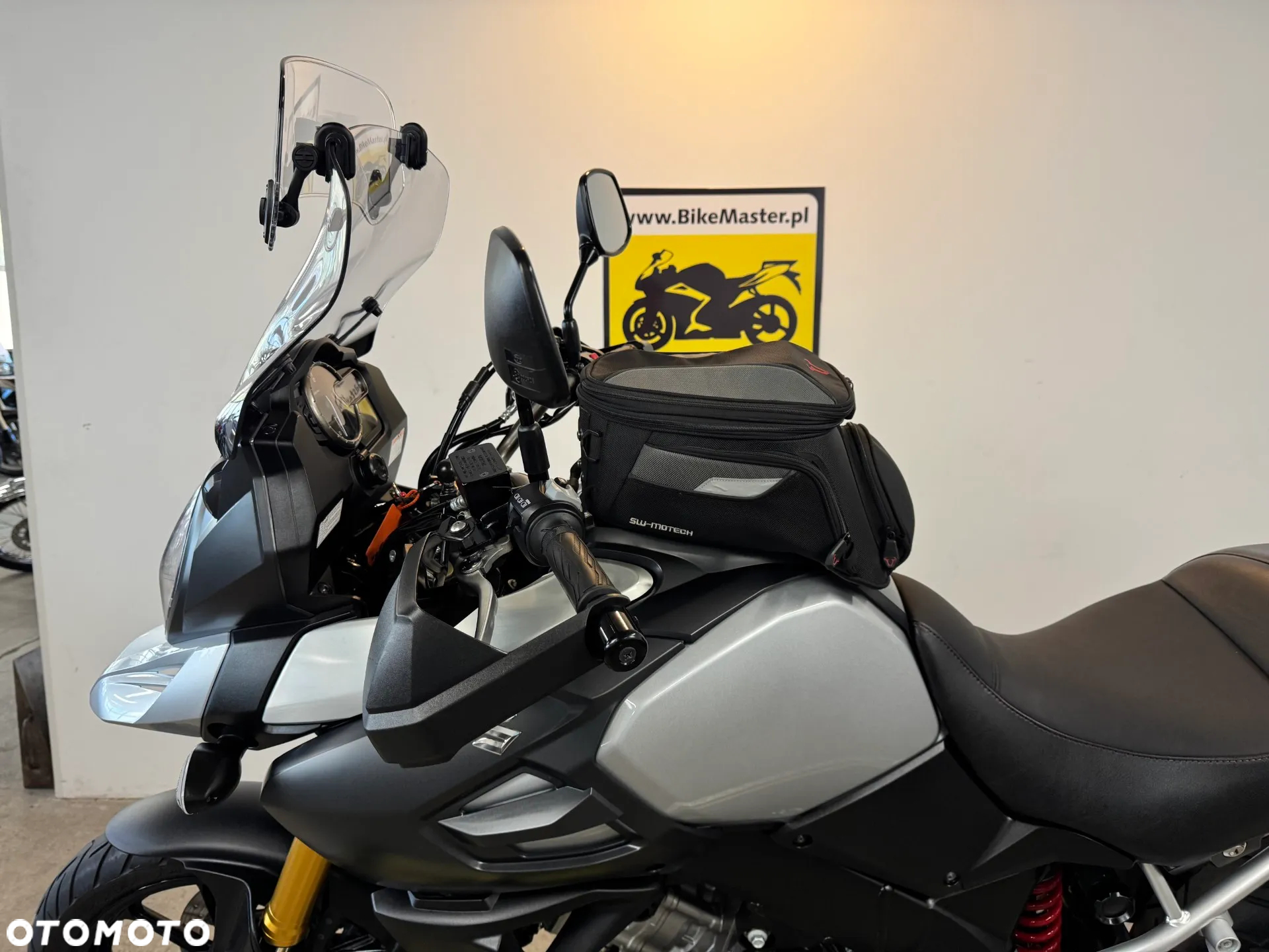Suzuki DL - 20