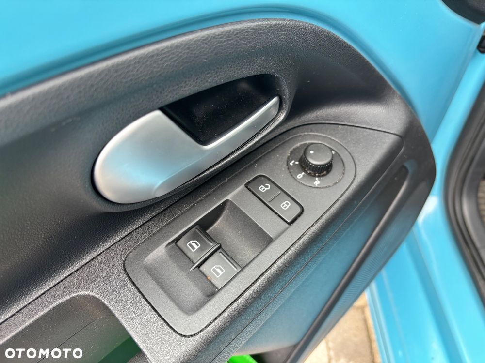 Volkswagen up! R-Line - 21