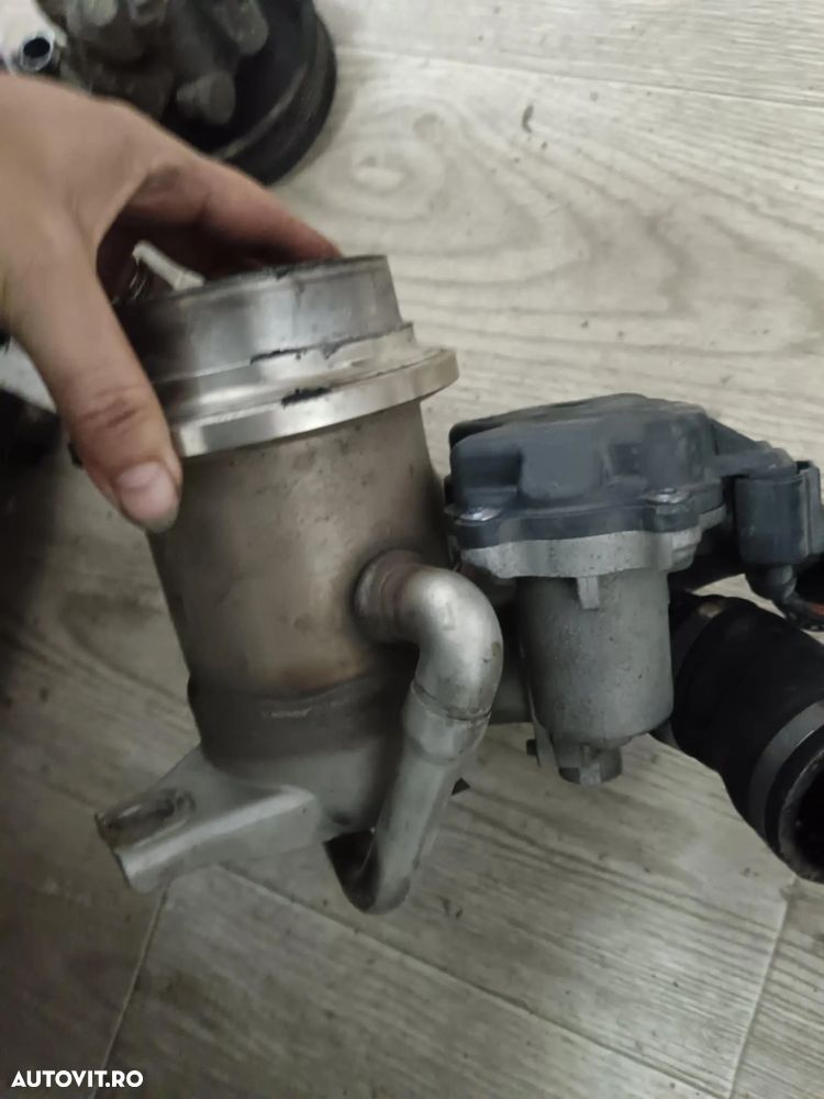 Racitor gaze cu supapa egr skoda rapid, audi a1 1.6 tdi cxm 04l131512ah, 04b131501d