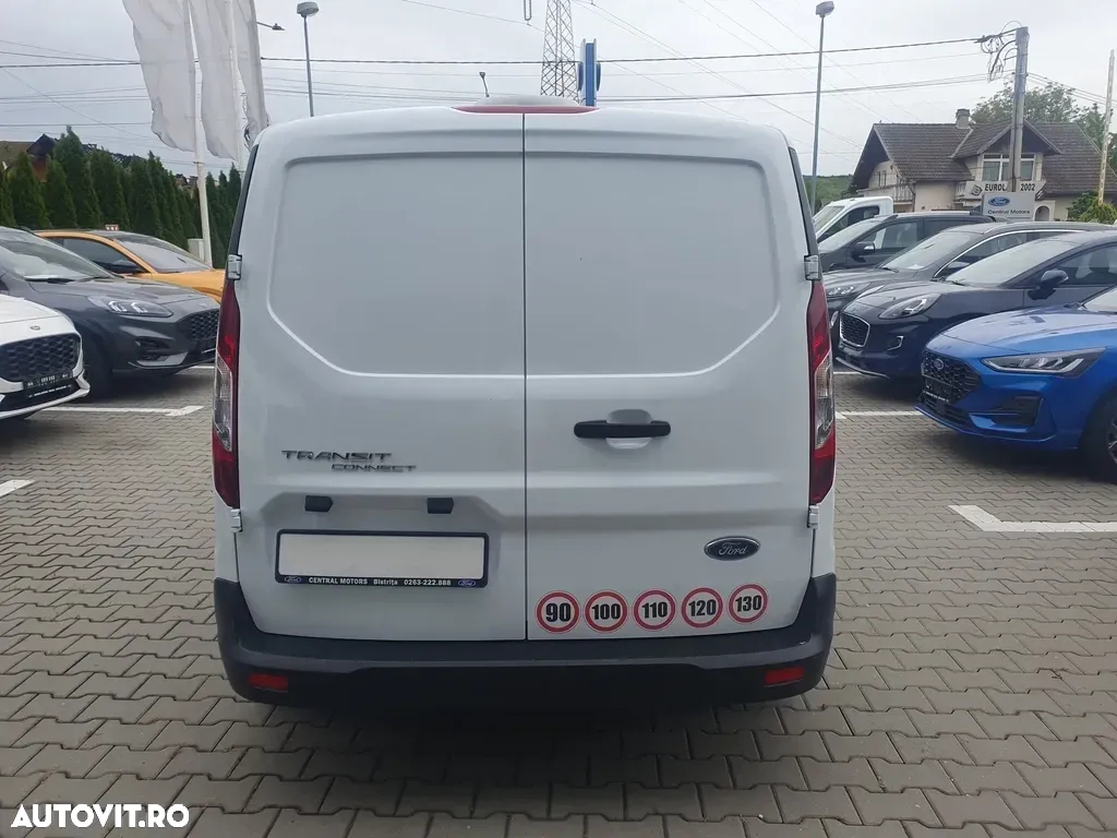 Ford Transit Connect - 8