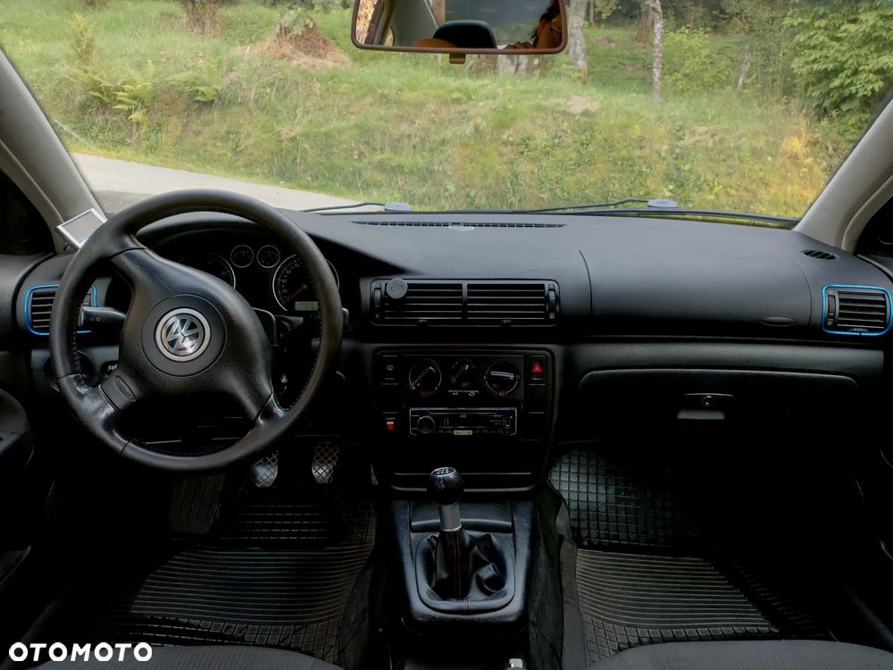 Volkswagen Passat 1.9 TDI Basis - 8