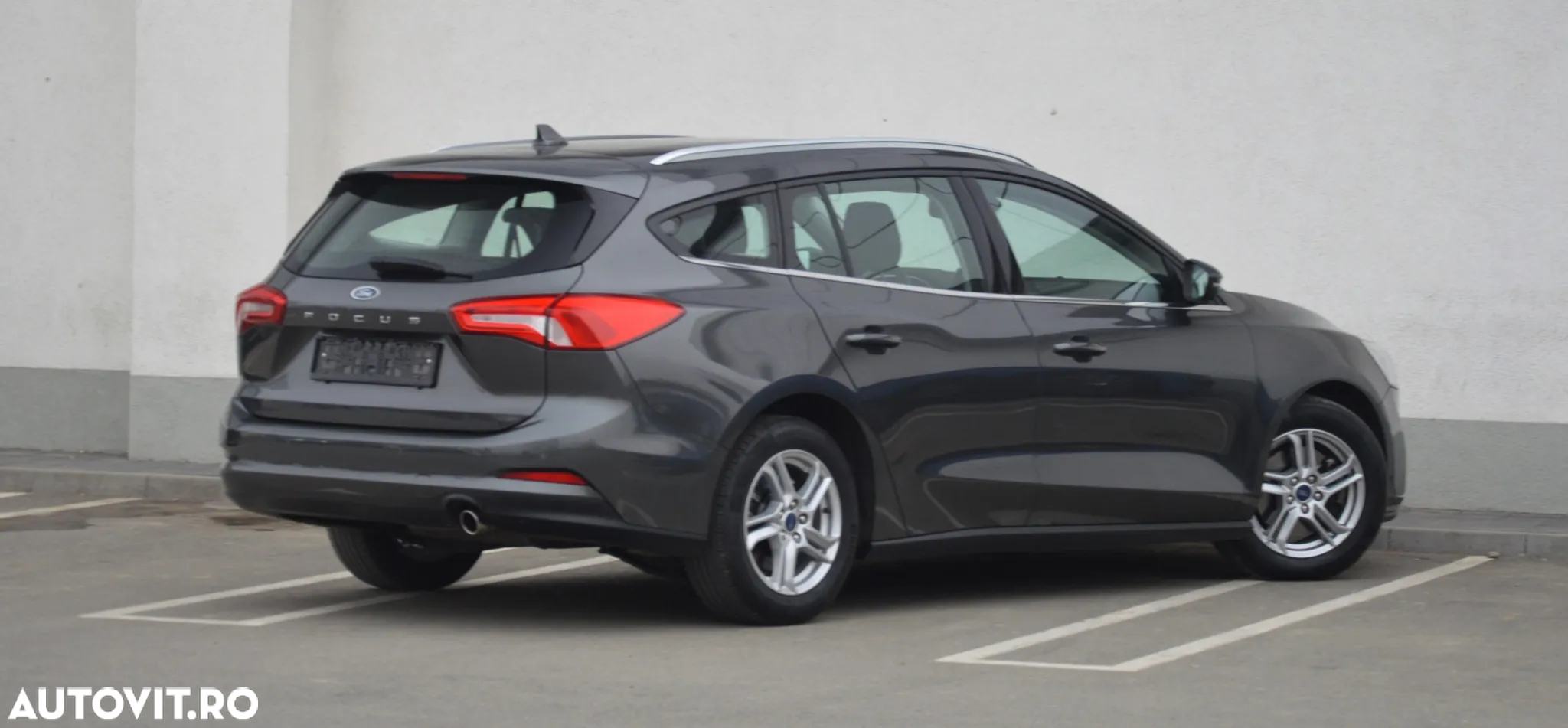 Ford Focus - 12