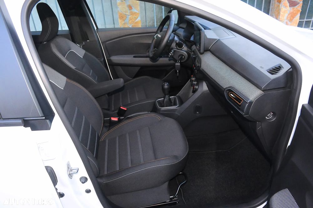 Dacia Sandero Stepway ECO-G 100 MT6 Comfort - 17