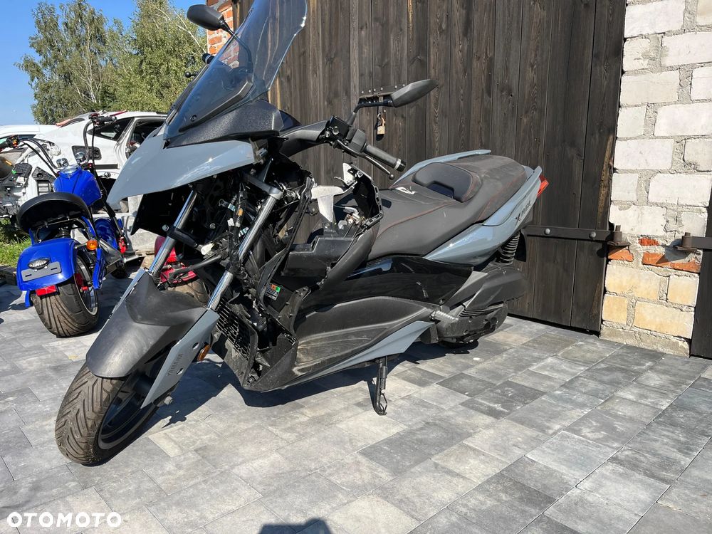Yamaha X-max - 3