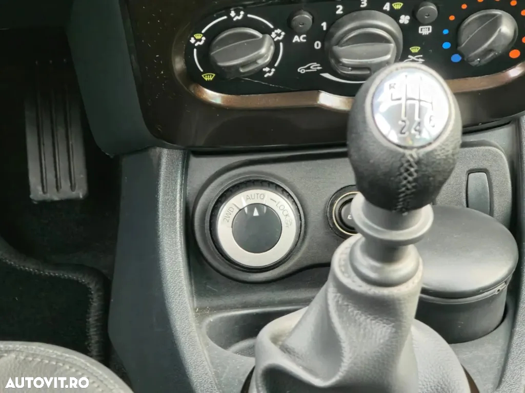 Dacia Duster 1.5 dCi 4x4 Ambiance - 13