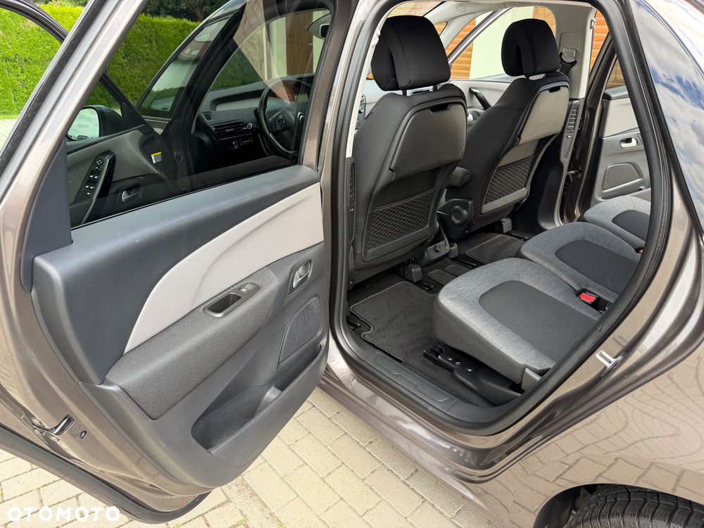 Citroën C4 Picasso - 8