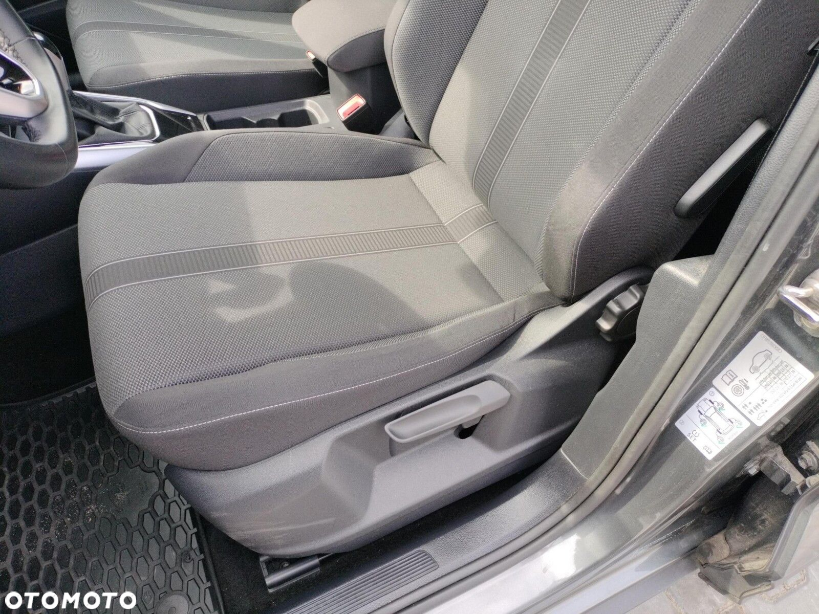 Volkswagen T-Roc 1.5 TSI Life DSG - 12