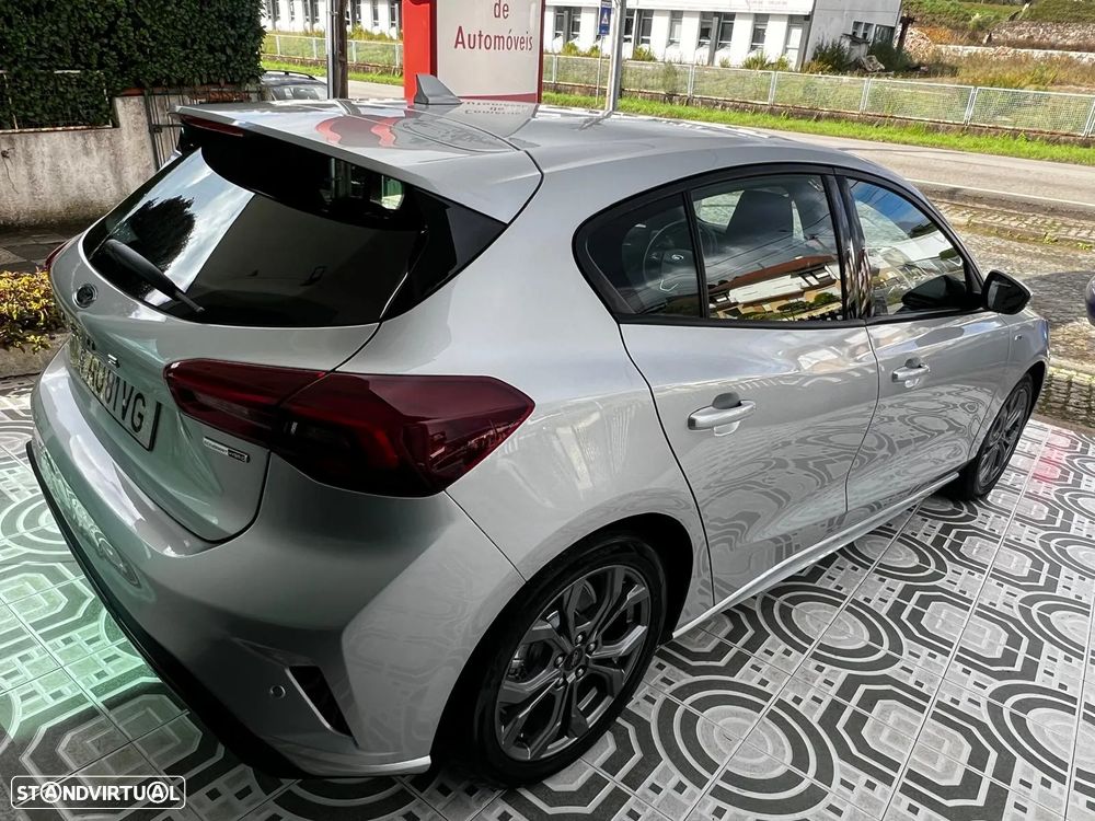 Ford Focus 1.0 EcoBoost MHEV ST-Line - 23