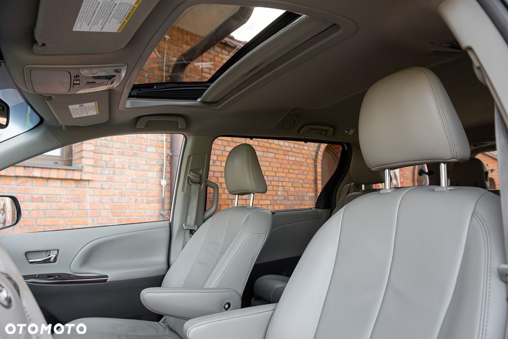 Toyota Sienna 3.5 V6 Limited AWD - 11