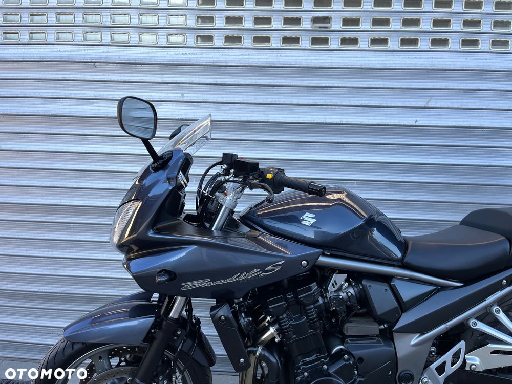 Suzuki Bandit - 32
