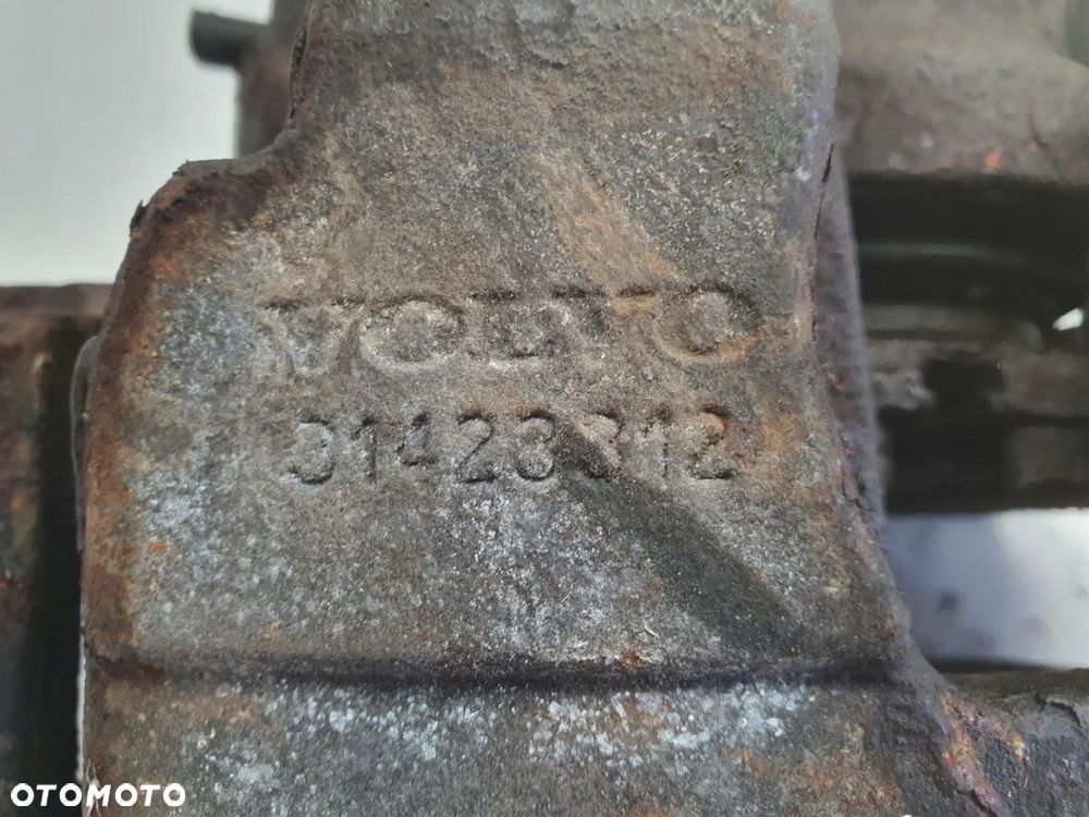 Volvo S60 II XC60 I PRZEDNI ZACISK HAMULCOWY Prawy przód PASAŻERA 31423312 - 2