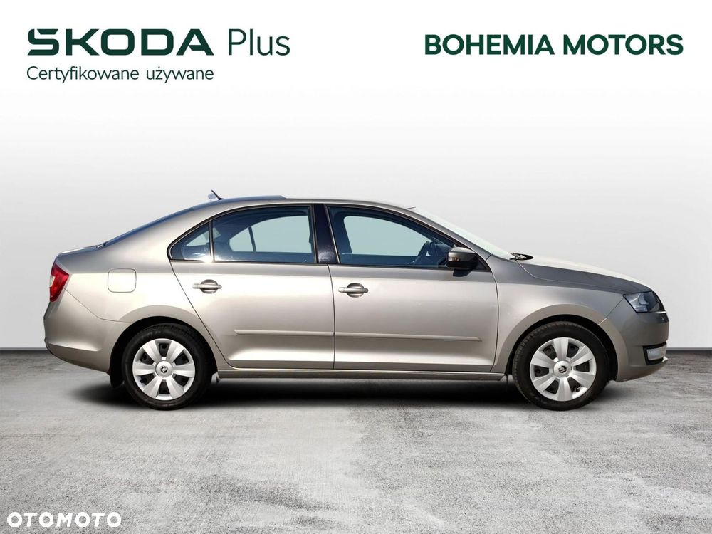 Skoda RAPID - 7