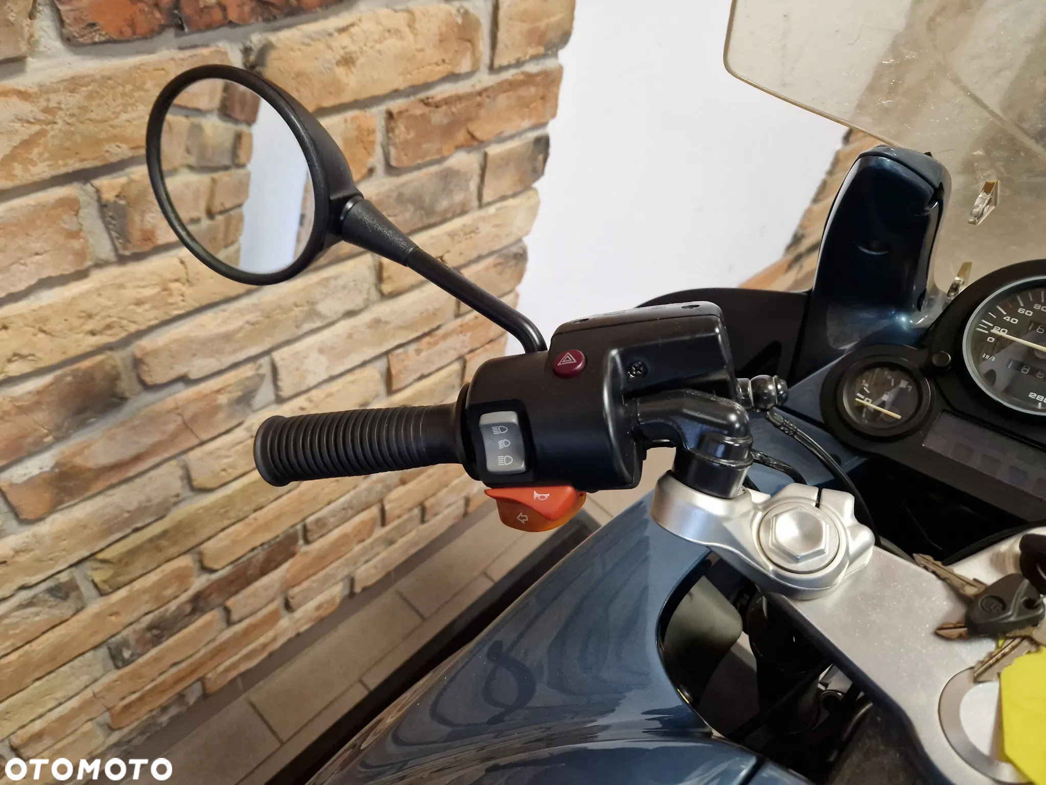 BMW K - 22