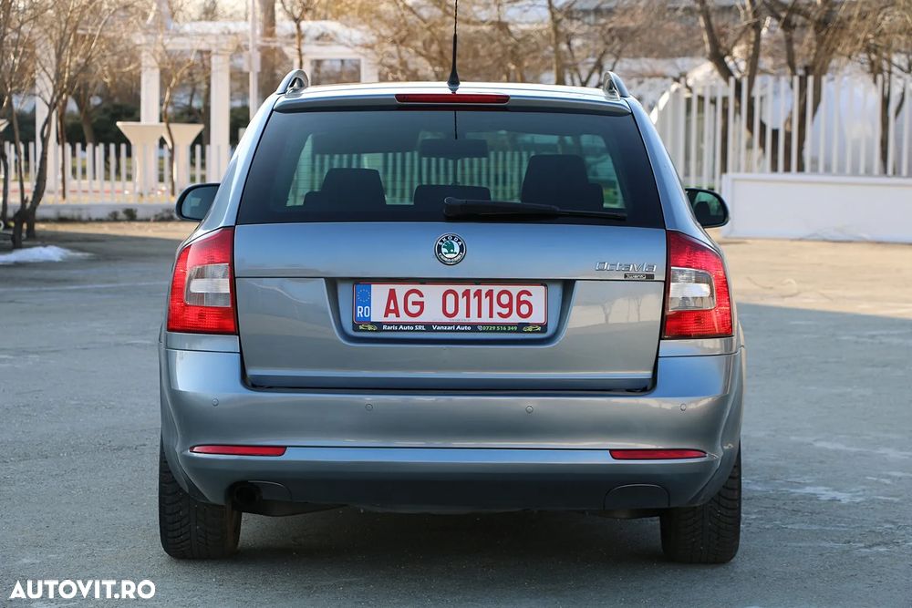 Skoda Octavia 1.6 TDI DPF Elegance - 6