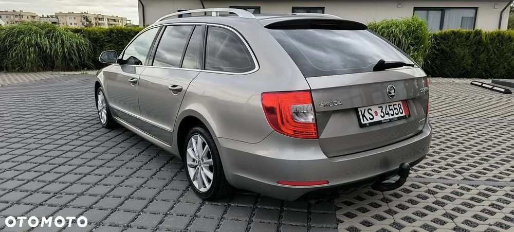 Skoda Superb 1.6 TDI Elegance Greenline - 23