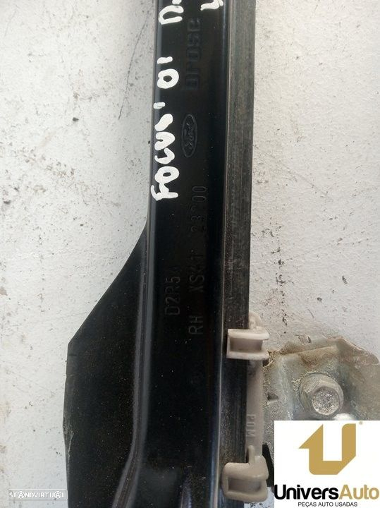 ELEVADOR DE VIDRO FRONTAL DIREITO FORD FOCUS 2003 -D2R5AXS41 - 2
