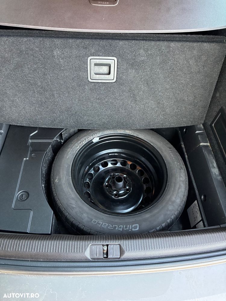Volkswagen Passat 2.0 TDI BlueMotion Technology Comfortline - 12
