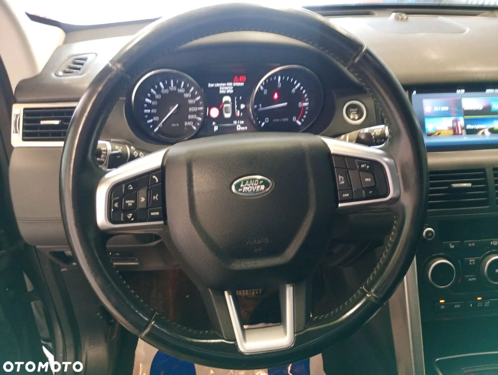 Land Rover Discovery Sport 2.0 TD4 HSE - 10