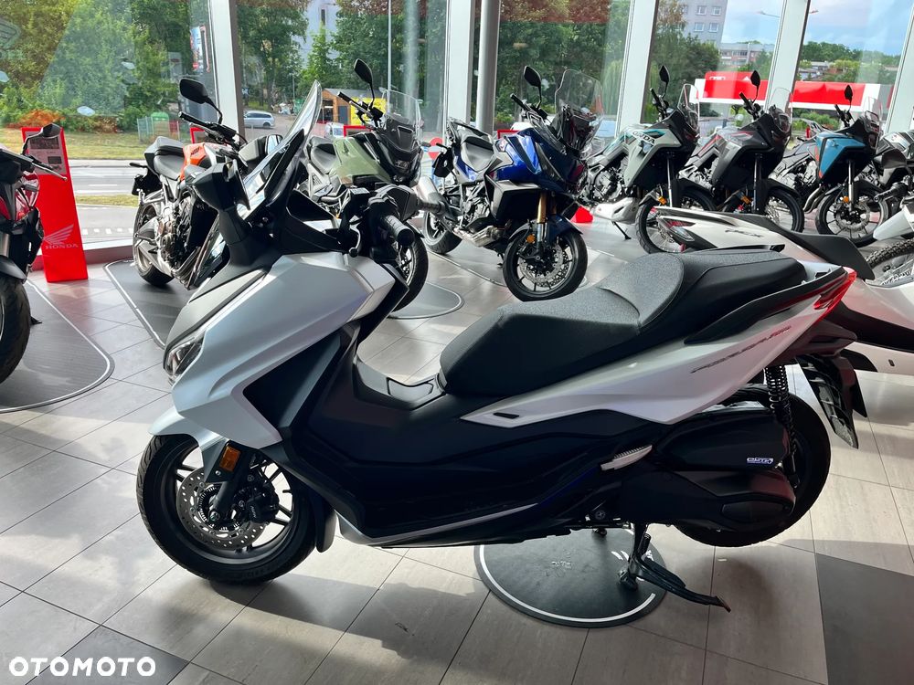 Honda NSS - 5