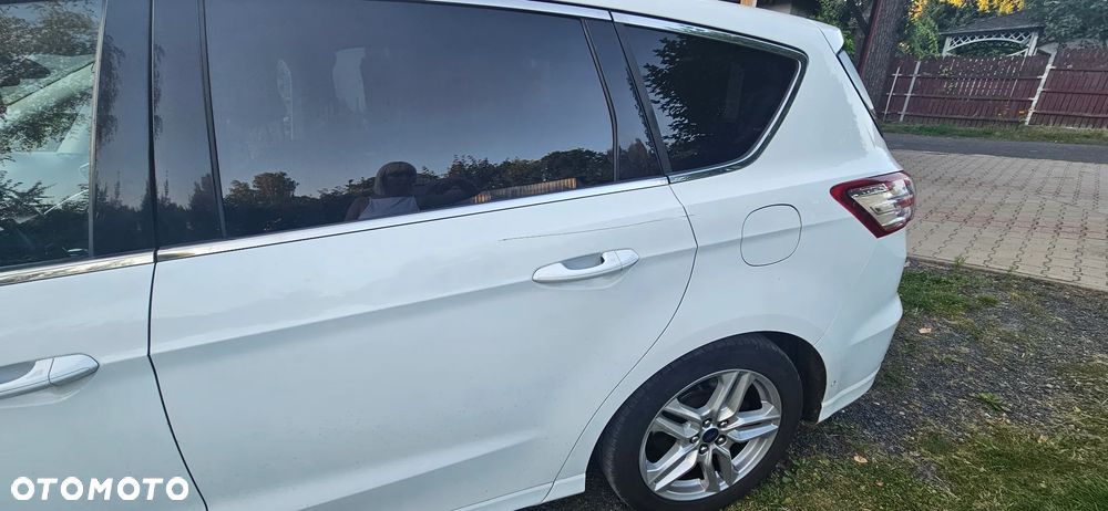 Ford S-Max - 20