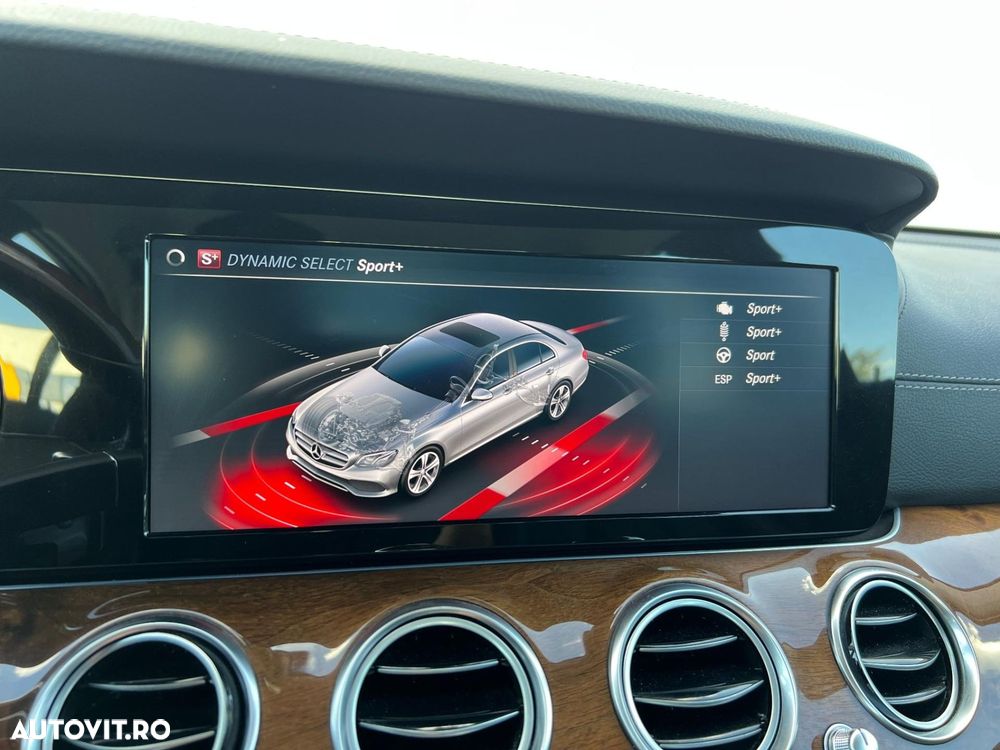 Mercedes-Benz E 300 9G-TRONIC Exclusive - 23