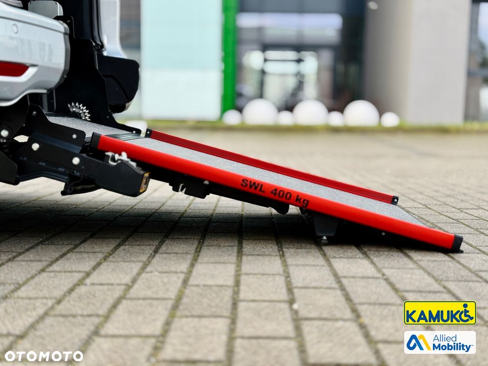 Ford Tourneo Connect 1.5 EcoBoost Titanium - 11