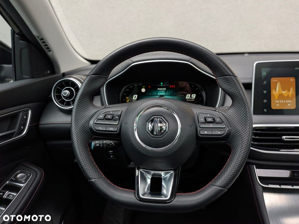 MG HS 1.5 T-GDI Exclusive DCT - 21