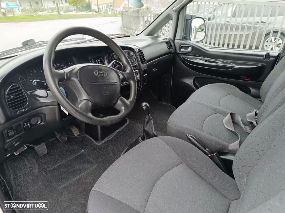 Hyundai H-1 - 13
