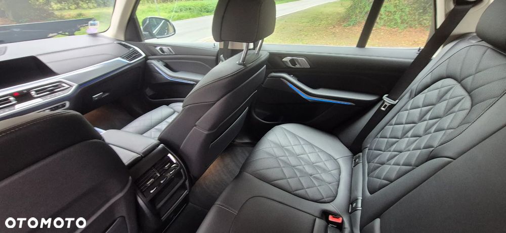 BMW X5 xDrive50e PHEV Individual Edition sport - 24