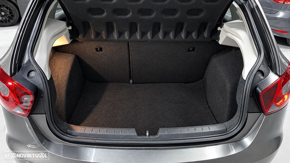 Seat Ibiza 2015 photo 5