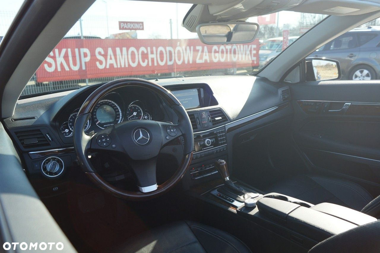 Mercedes-Benz Klasa E - 21