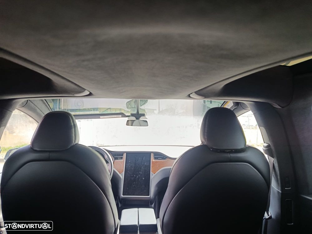 Tesla Model X 100 kWh Long Range AWD - 28