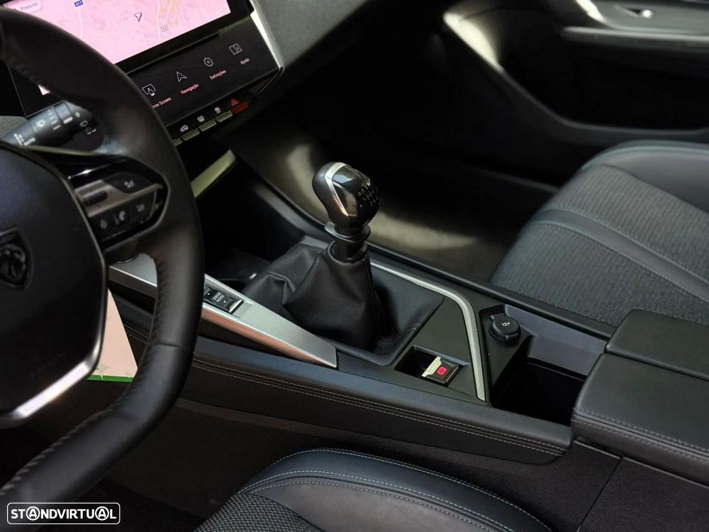 Peugeot 308 1.2 PureTech Allure - 22