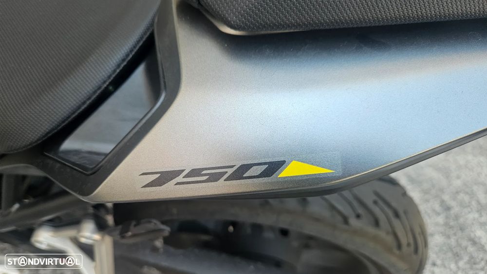 Honda Hornet Hornet 750 - 10