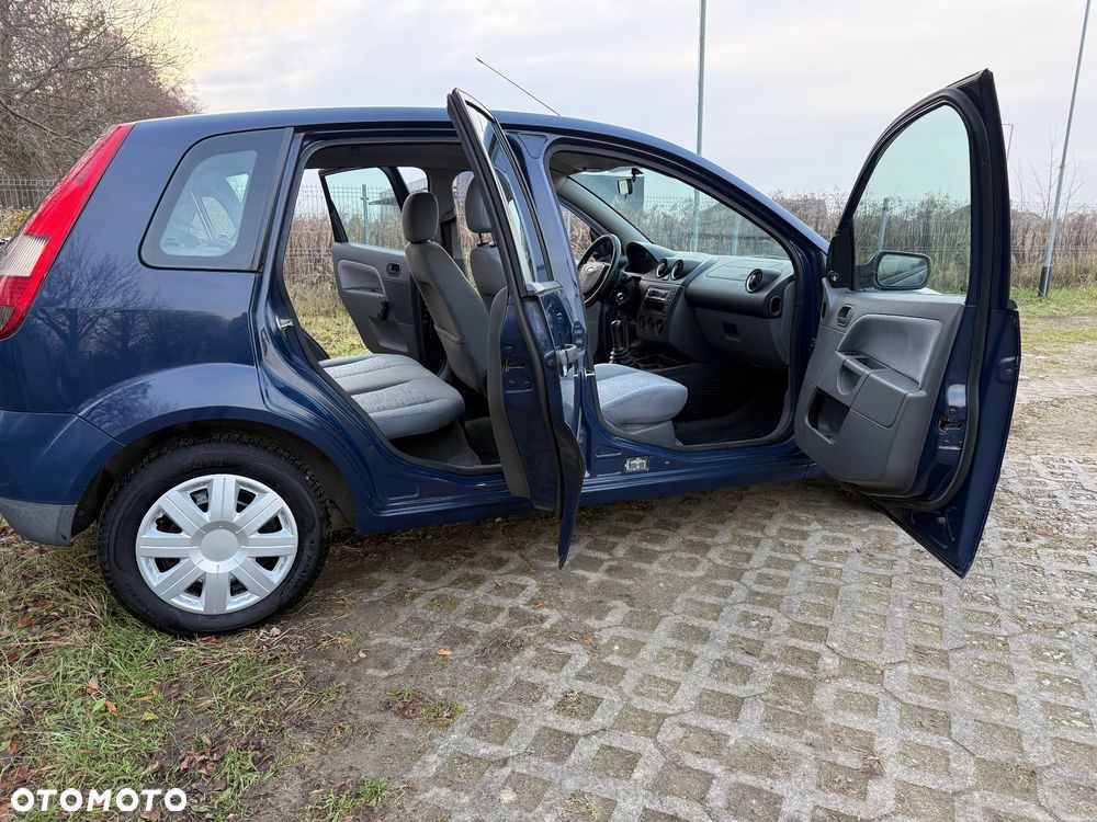 Ford Fiesta 1.3 - 5