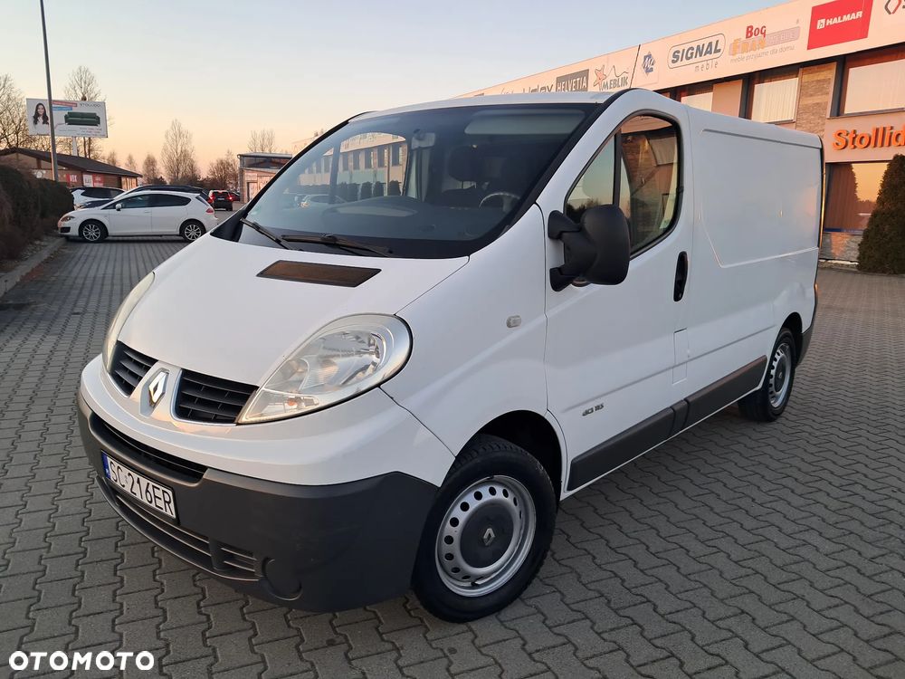 Renault TRAFIC - 12