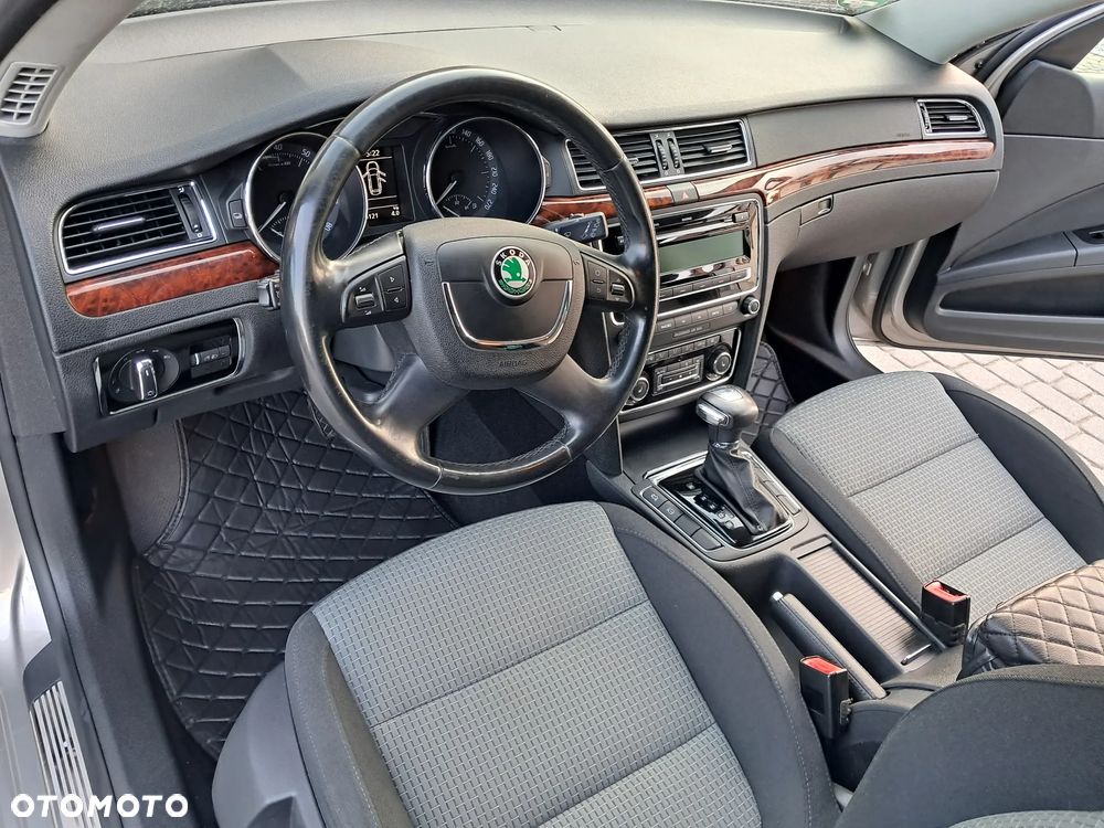 Skoda Superb 1.8 TSI Ambition DSG - 16