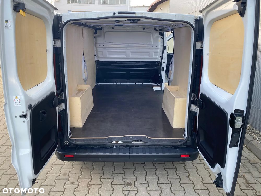 Renault TRAFIC L2H1 - 18