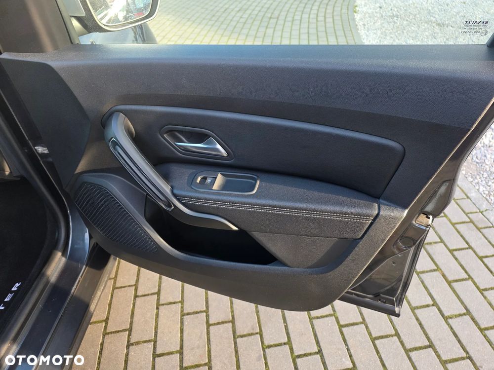 Dacia Duster 1.6 SCe Urban Explorer S&S - 17