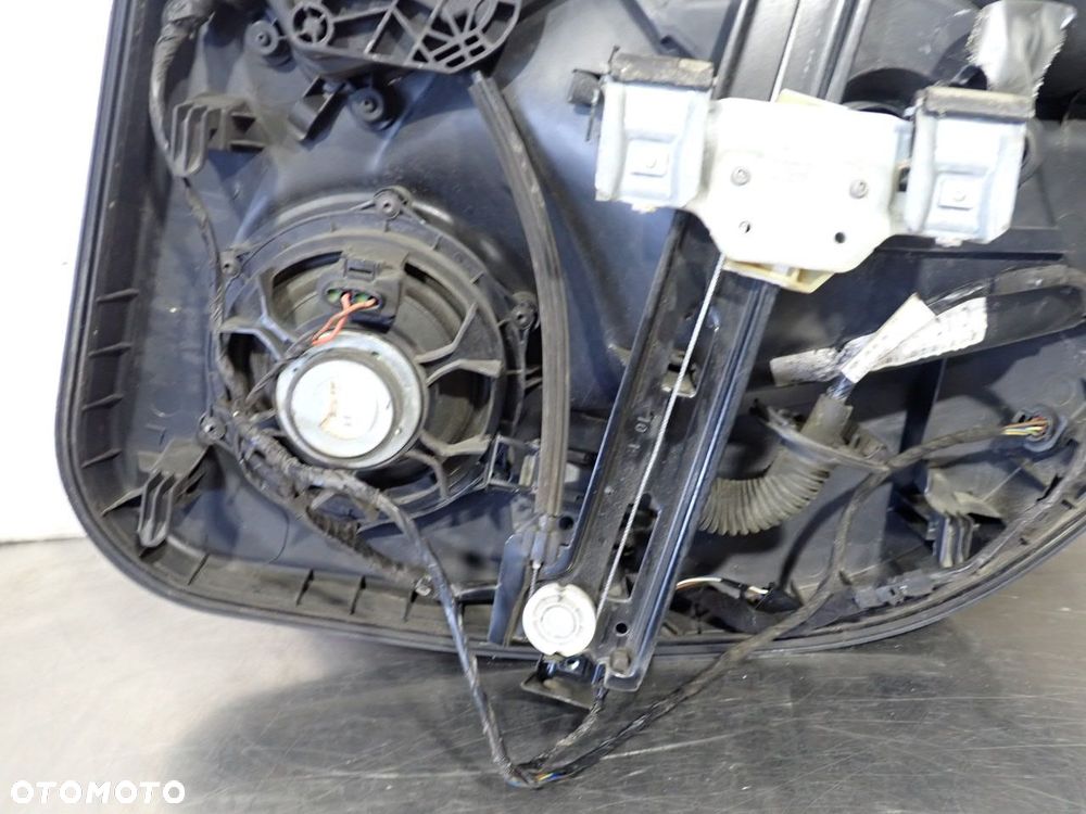 BOCZEK DRZWI LEWY TYLNY PODNOŚNIK SEAT IBIZA IV - 4