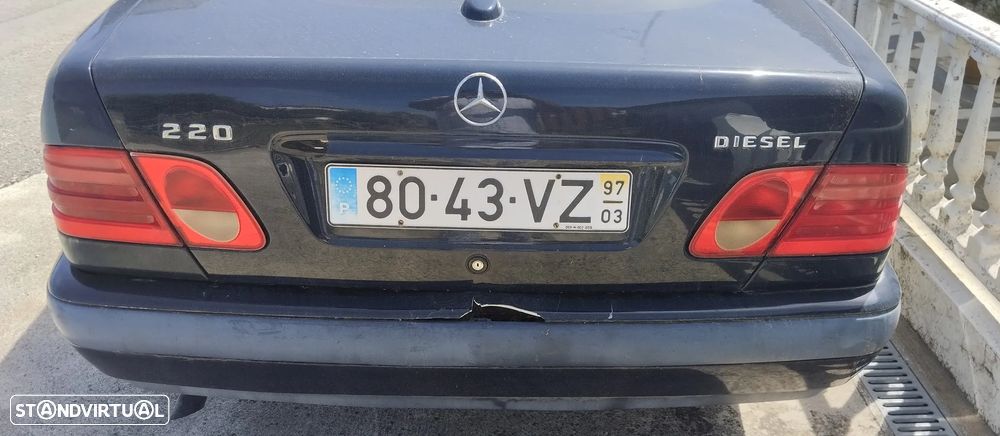 Mercedes-Benz E 220 - 6
