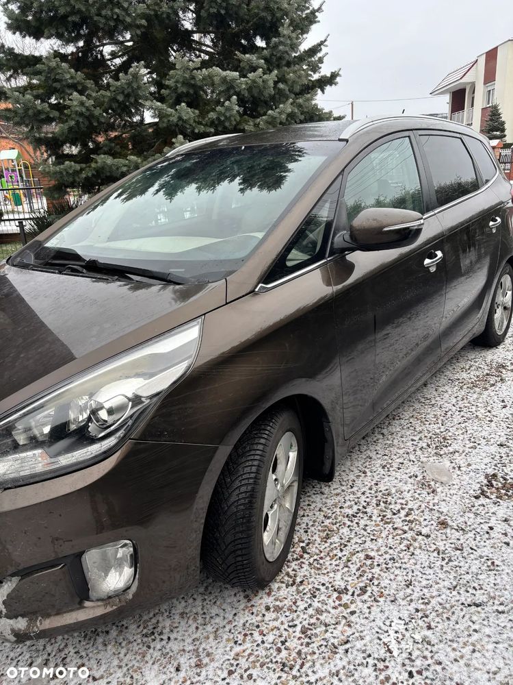 Kia Carens 1.7 CRDi L - 12