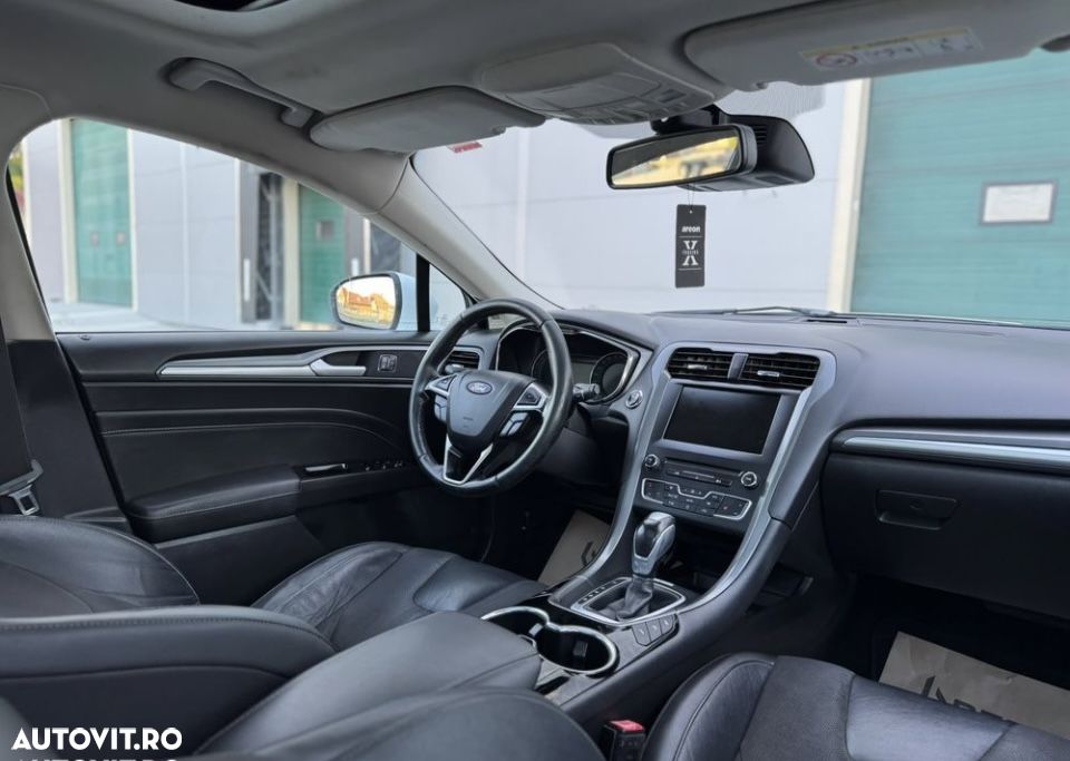 Ford Mondeo 2.0 TDCI PowerShift Business - 8