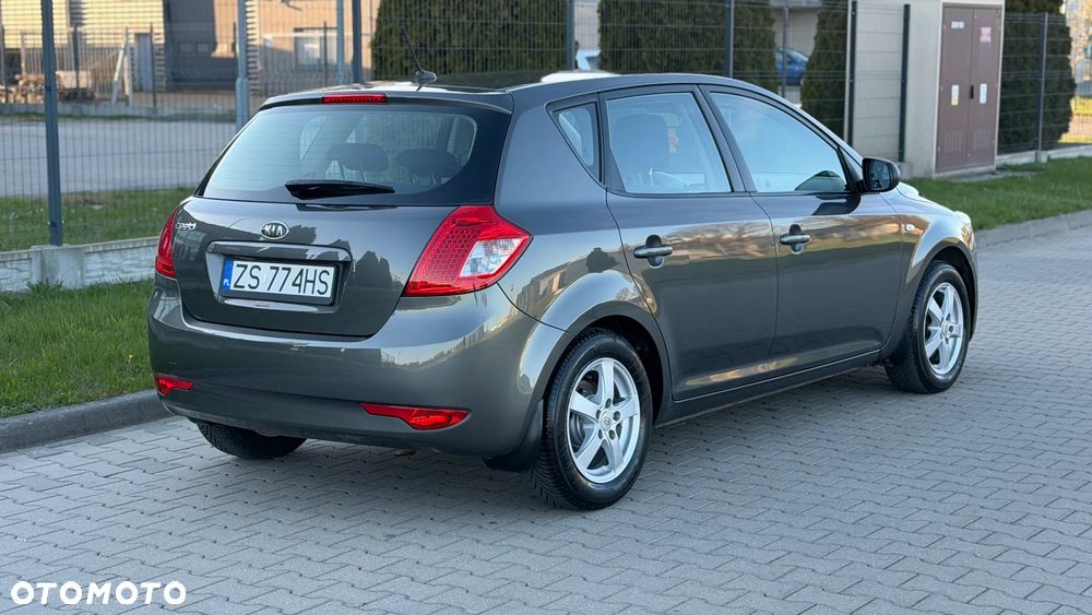 Kia Ceed 1.4 M - 18