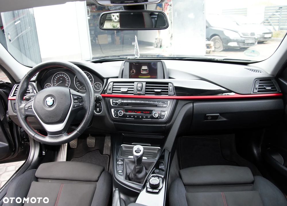 BMW Seria 3 316i Sport Line - 11