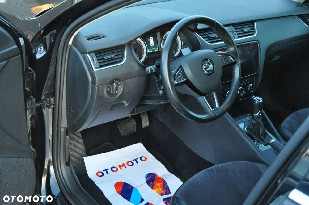 Skoda Octavia 2.0 TDI 4x4 DSG RS - 17