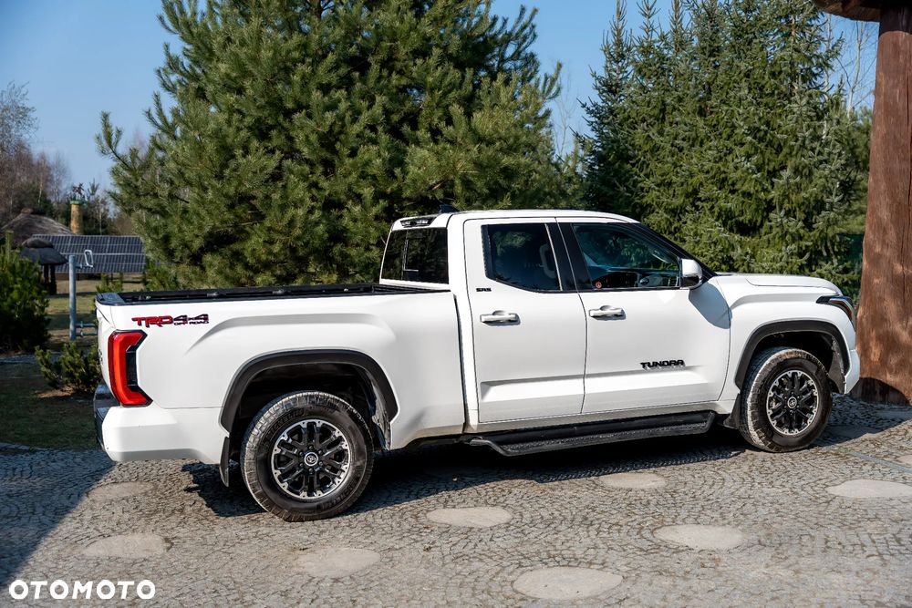 Toyota Tundra - 15