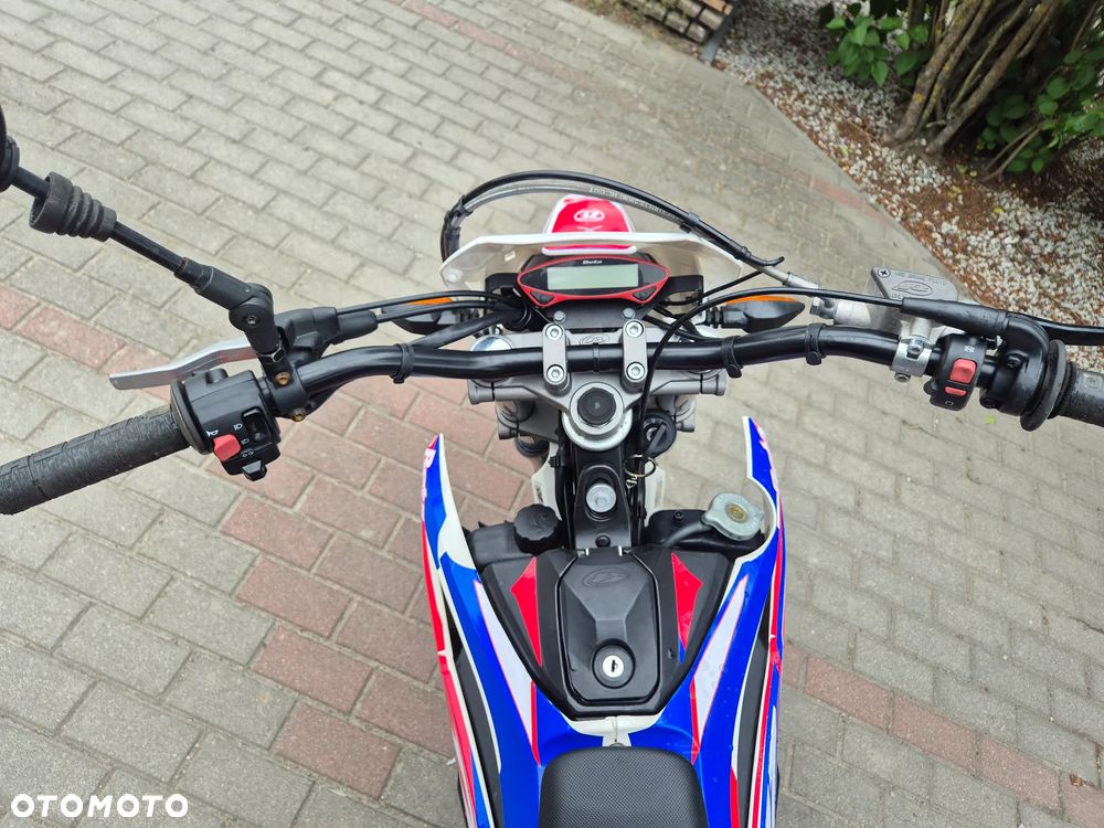 Beta RR - 32
