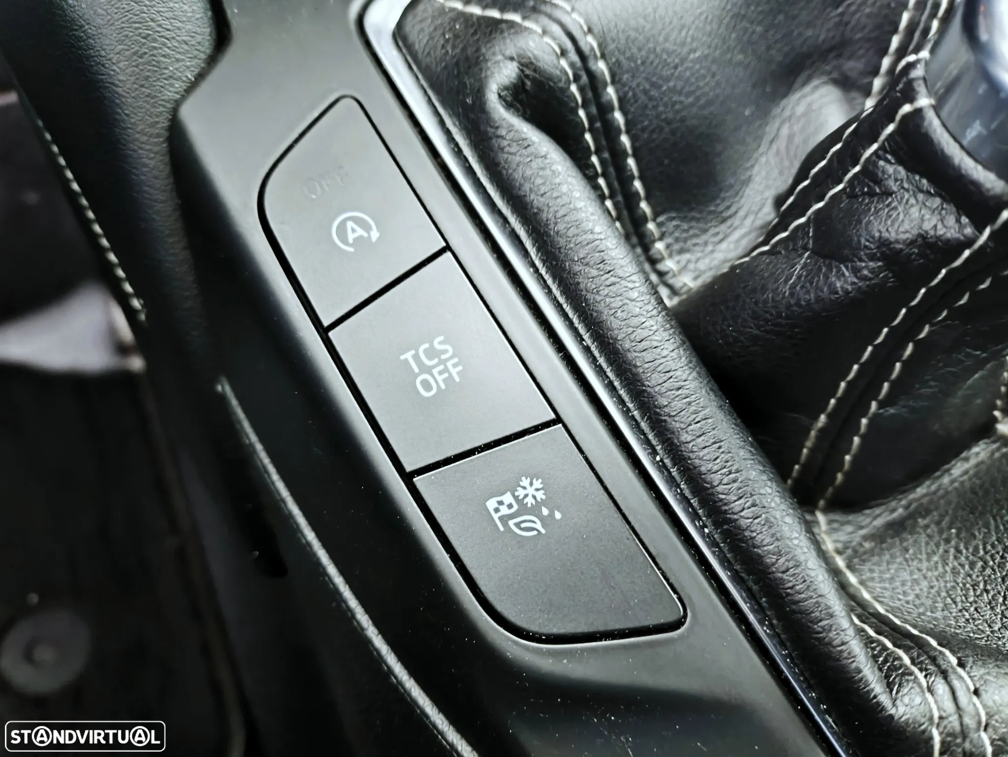 Ford Focus 1.0 EcoBoost Vignale - 24
